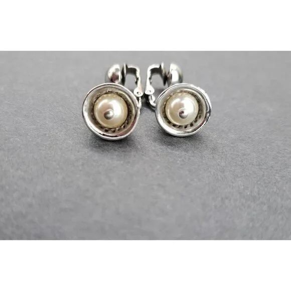Vintage Judy Lee Silver Tone Clip On Bell Shape Earrings Faux Pearl Filigree - Picture 3 of 4